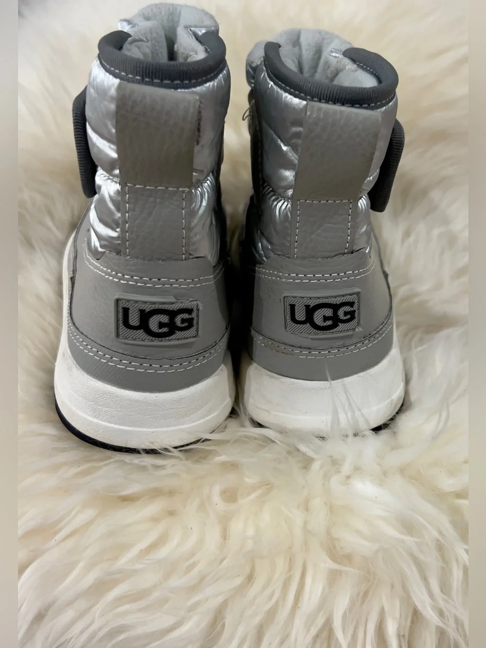 NWOT UGG Kids Taney Weather Waterproof Snow Boots Metallic Silver Grey Size 11